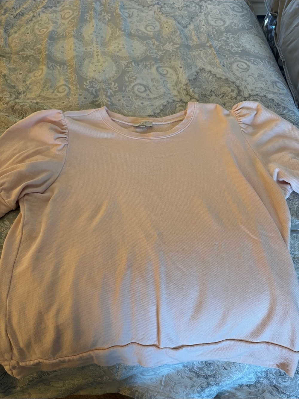 LOFT Light Pink Puff Sleeve Crewneck shirt